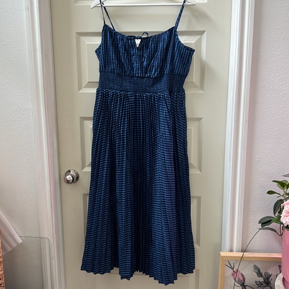 NWOT J Crew Blue Lace Dress Pleated Skirt Spaghetti Straps picnic checkered 16 - Picture 2 of 3